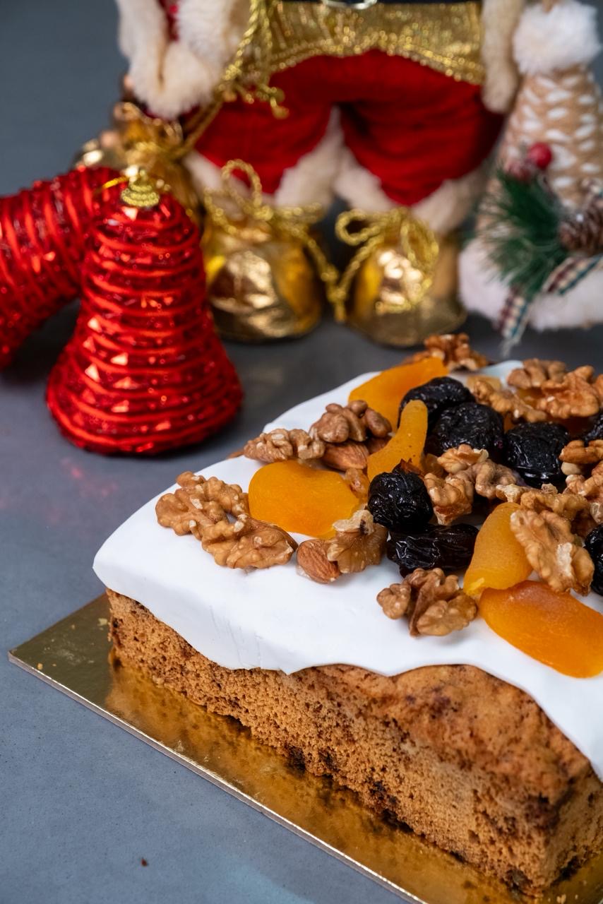 Christmas Cake – Reem El Khazen